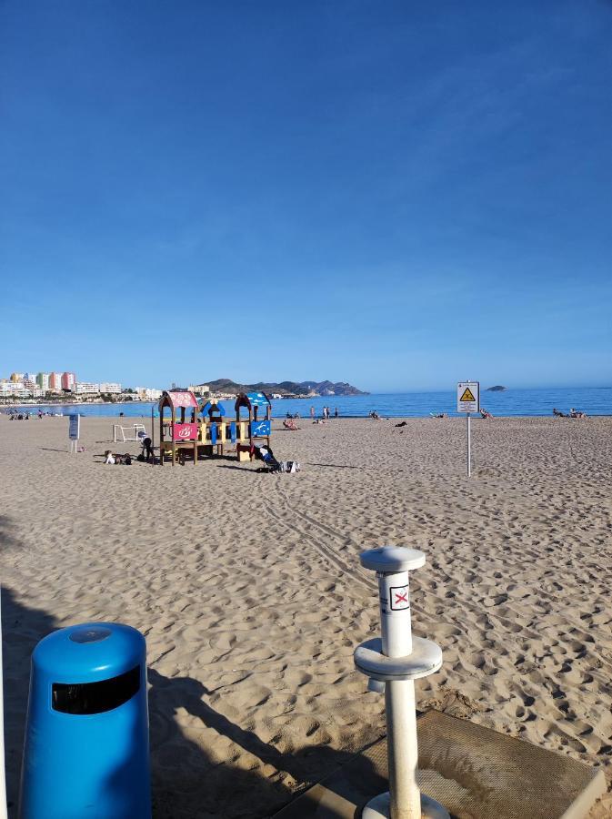 Primera Linea De Mar Con Piscina, Gimnasio Y Parking 2 Hab Y 2 Banos Вильяхойоса Экстерьер фото