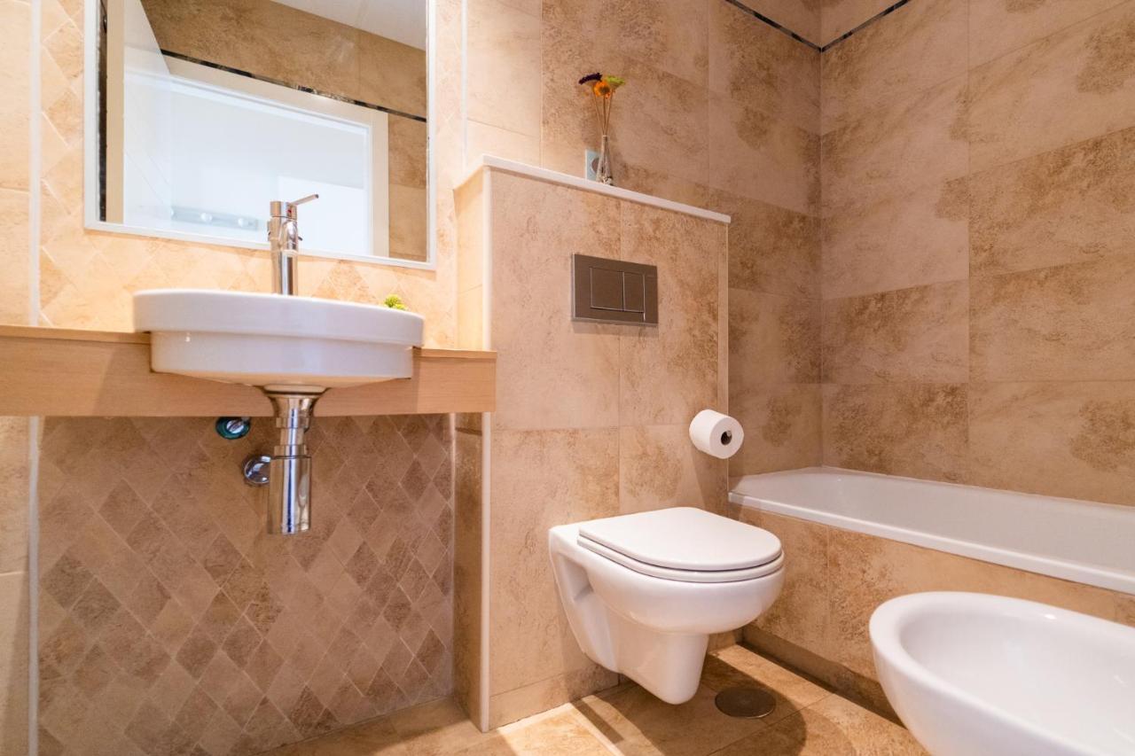 Primera Linea De Mar Con Piscina, Gimnasio Y Parking 2 Hab Y 2 Banos Вильяхойоса Экстерьер фото